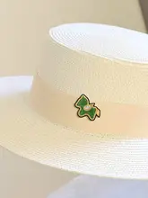 ブローチ 手刺繍 ラインストーン 繊細 天馬モチーフ 干支 馬 2026 馬年 ギフト お正月 迎春 アクセサリー