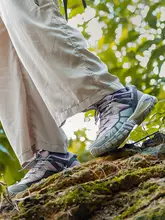女性用アウトドア登山靴【衝撃吸収・滑り止め・軽量・耐磨耗性】