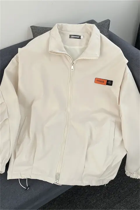 ユニセックス デザインコンセプトのアウター【カジュアル・ゆったり・フライトジャケット】