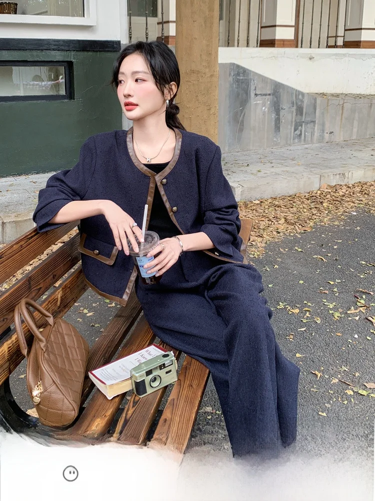 紺のtシャツをどうコーデする？春先の日常に合う、洗練された着こなしの鍵