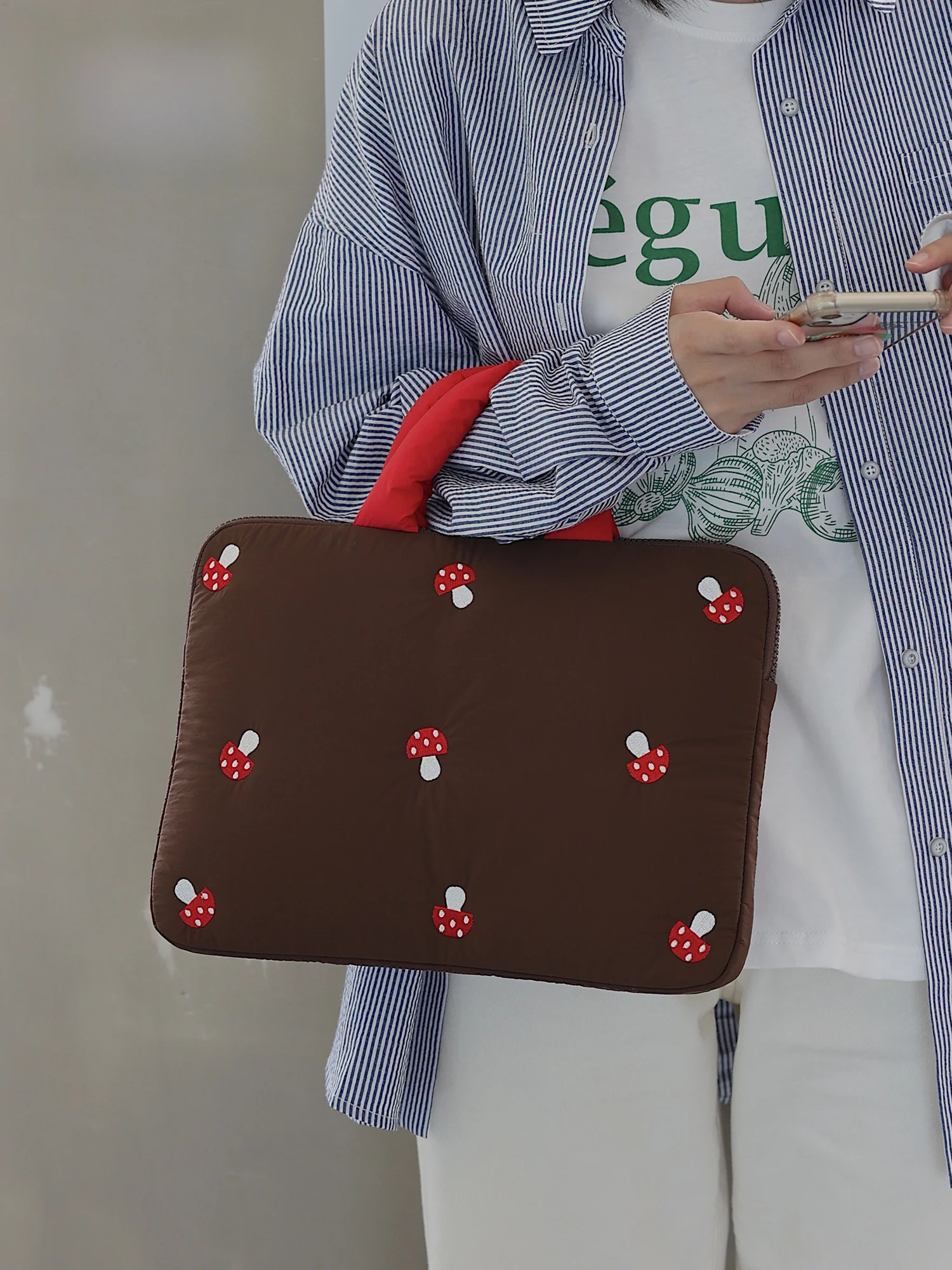 macbook カバー をどう選ぶ？女性向けの可愛さと実用性を両立した13インチ用ケースの選び方