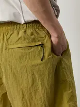 防水加工のシンプルデザインのショートパンツ【ウエストゴム・五分丈・アウトドア用】