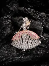 フルダイヤモンド装飾の妖精デザイン925銀ブローチ