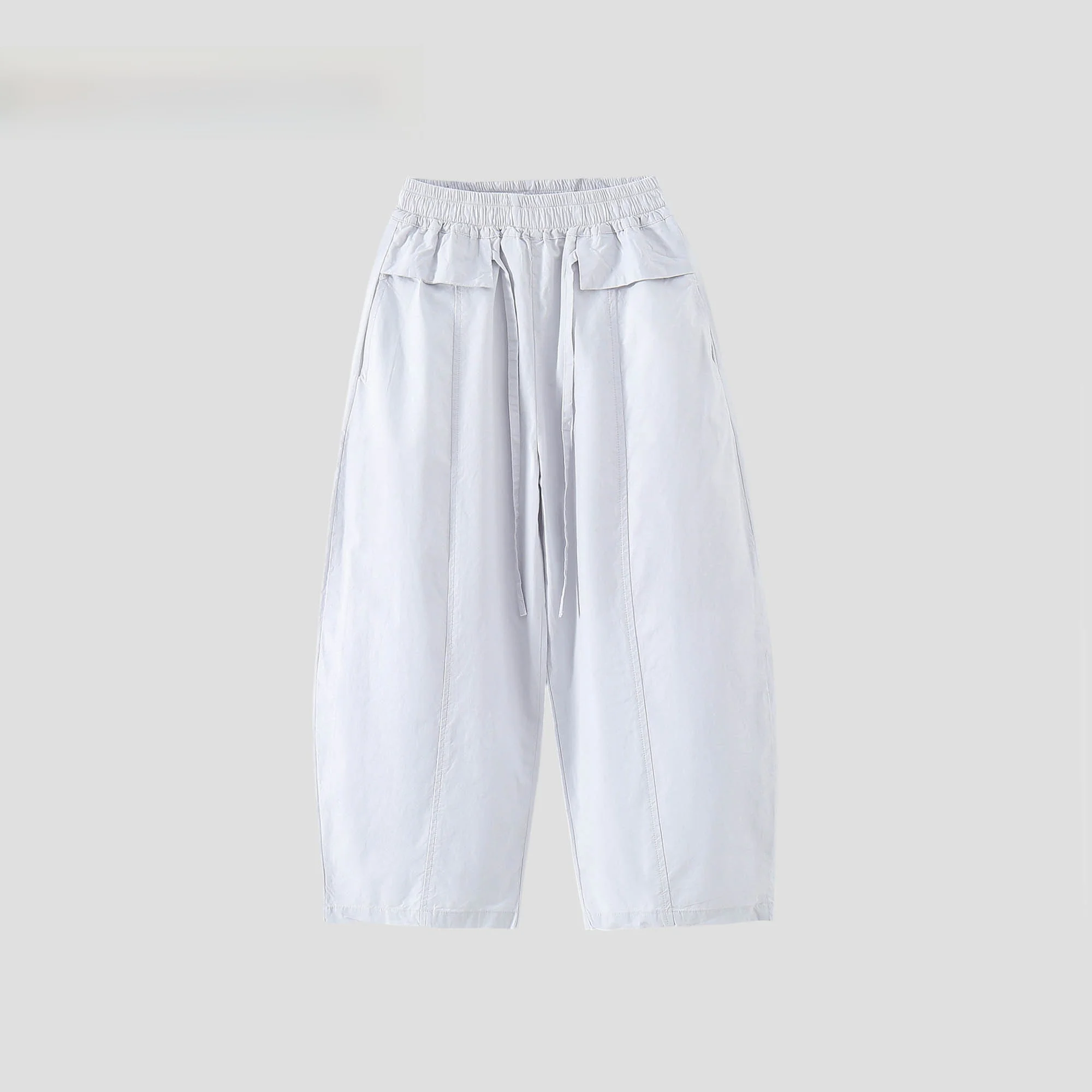 夏のハイウエストストレートパンツは、どう選ぶべきか？
