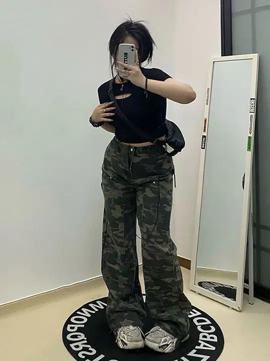 カモフラージュデザインのワイドレッグパンツ【夏用・梨型体型対応・スリム効果】（セットアップ対応）