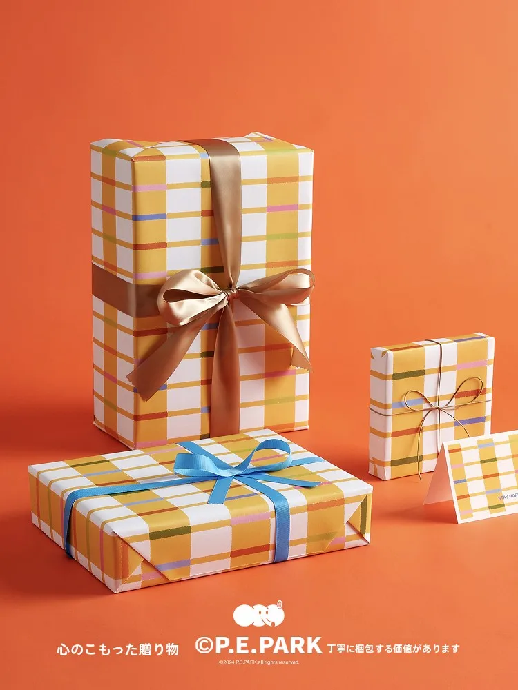 おしゃれなチェック柄ラッピングペーパー：誕生日・ギフト用の実用性と使い方