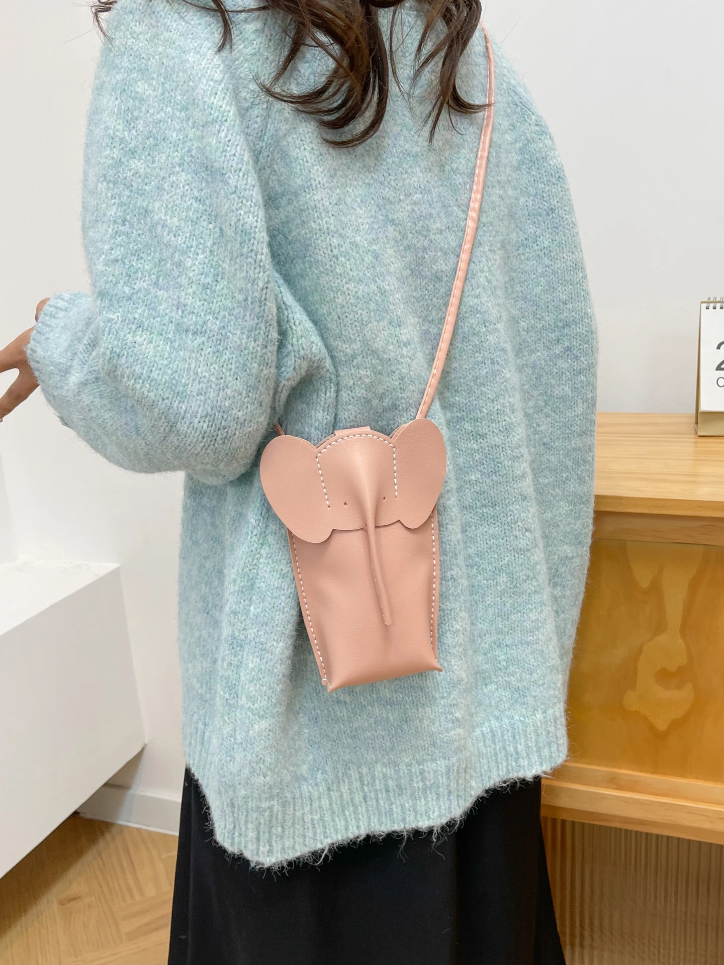 ショルダー バッグ ミニ どんなもの？小象デザインのDIY手編みバッグが選ばれる理由とは
