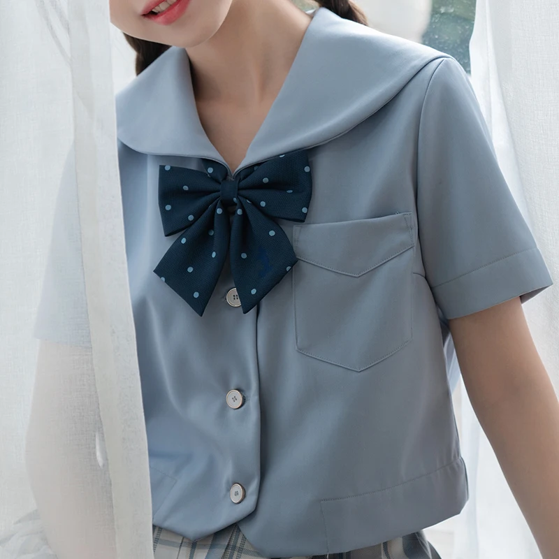 明るい夏の制服をどう選ぶ？Kyoukoのセーラー服がなぜ人気なのか