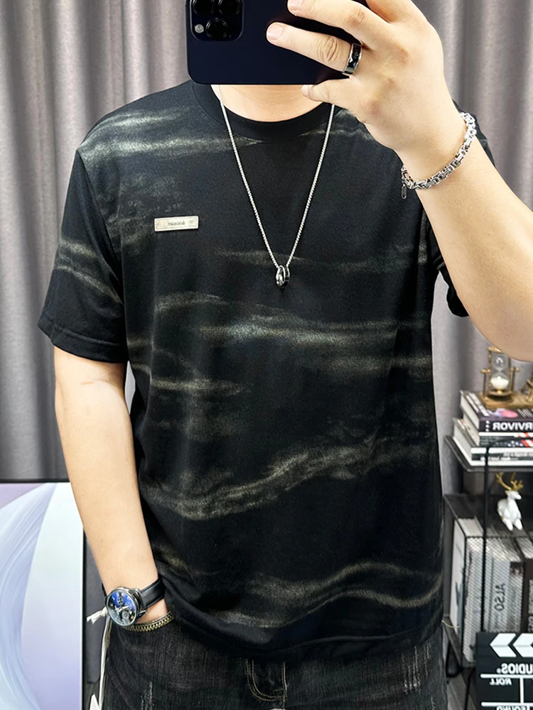 メンズ半袖Tシャツをどう選ぶ？麻混合素材の「クールで通気性抜群」な1品が夏のカジュアルを救う