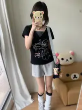 黒天使プリントのVネック半袖Tシャ  ツ【可愛いデザイン・ゆったりフィット】