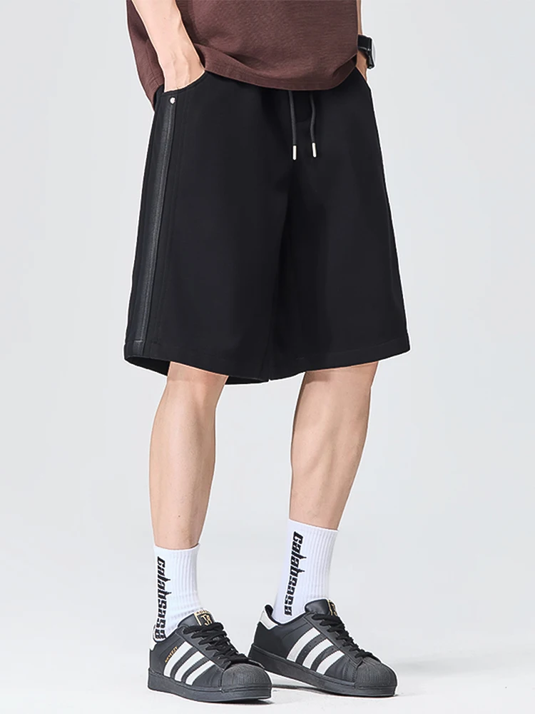 グレー スウェット パンツ メンズ 夏の着こなしを実現するショートパンツの選定基準