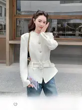 米白色の高級感ある女性用ショートコート【小柄・ウエストシェイプ】