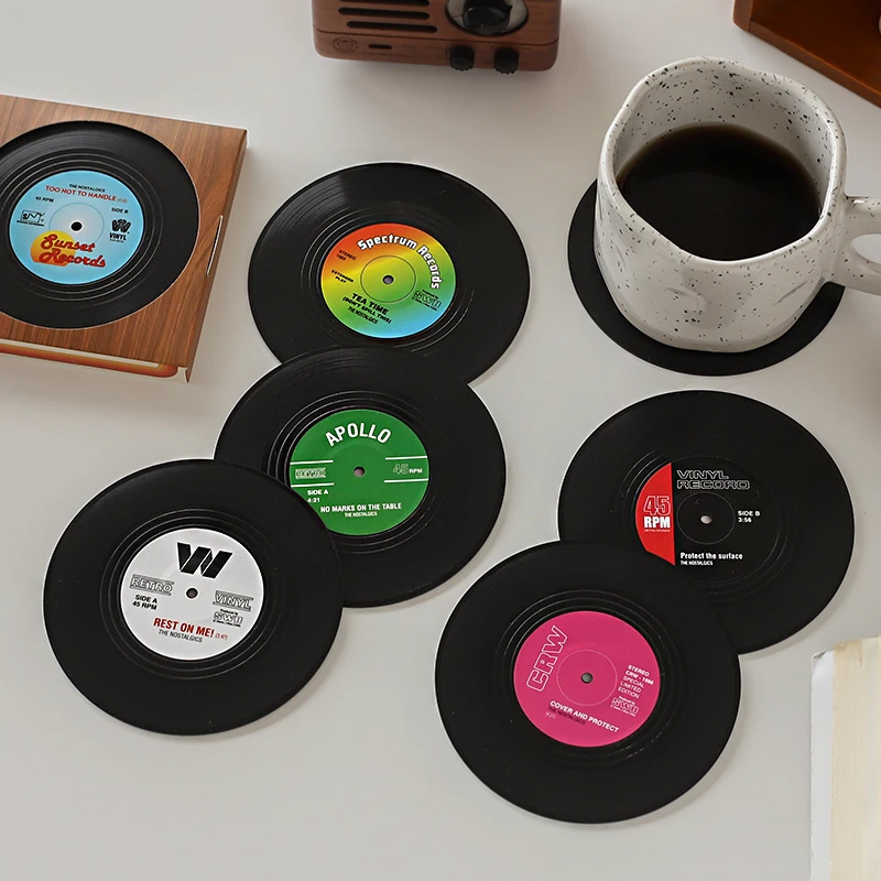 レコードサイズとは？レトロデザインの黒いレコード型コースター6枚セットの実際のサイズと使い方