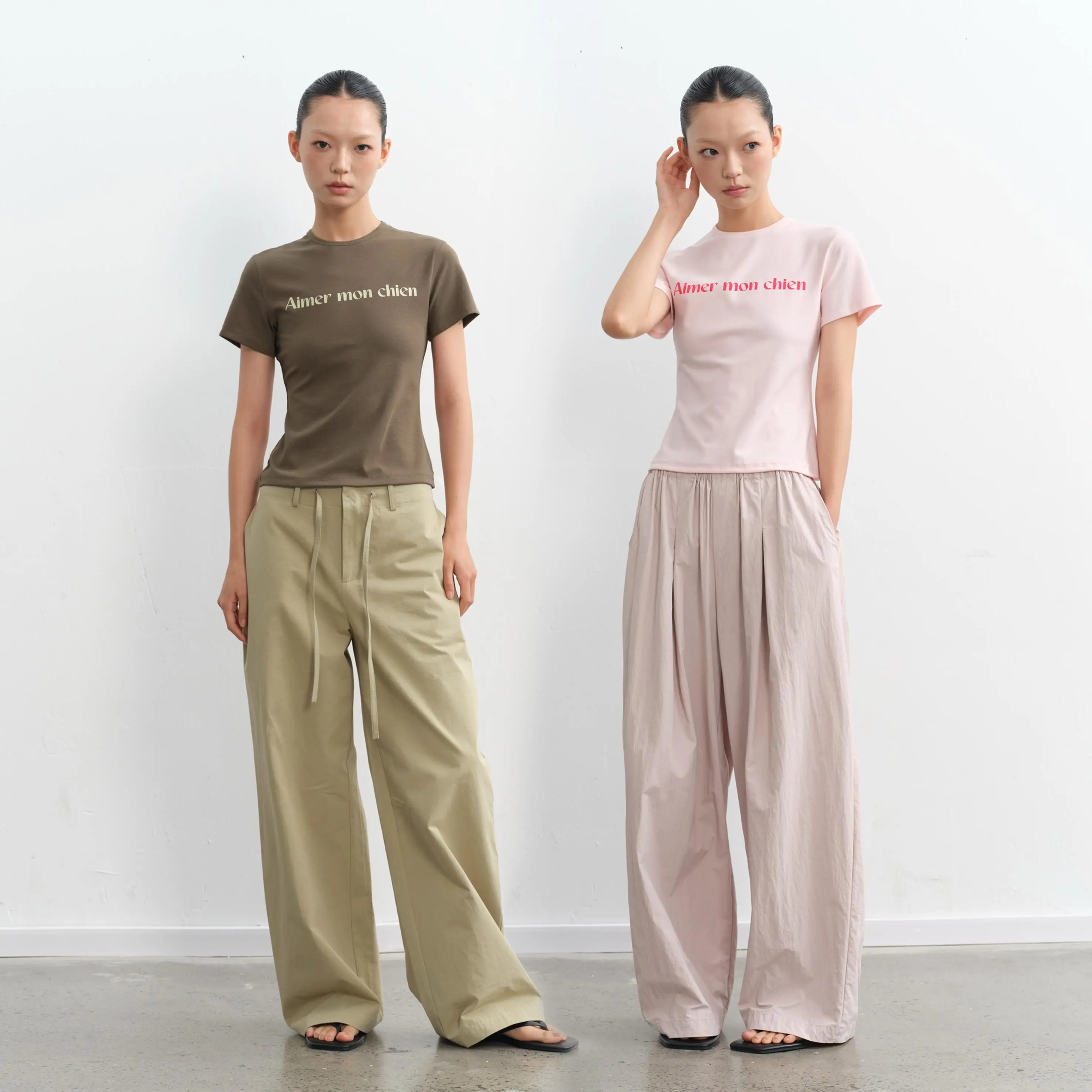 デザインプリントショートスリーブTシャツ：女性向け夏用スリムフィットの実用性と素材特性