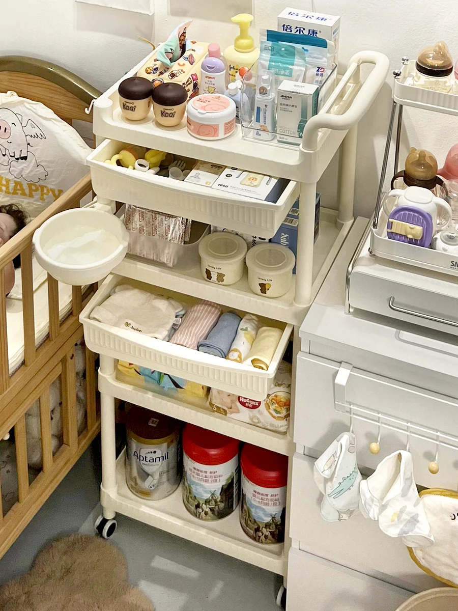 移動式ベビー用品収納ラック：多層設計で床頭収納を最適化