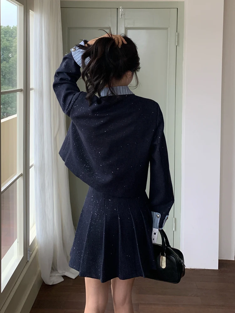 2026春に着る女性にぴったりなコーデは？エレガントで軽いブラトップとプリーツスカートのセットアップが答え
