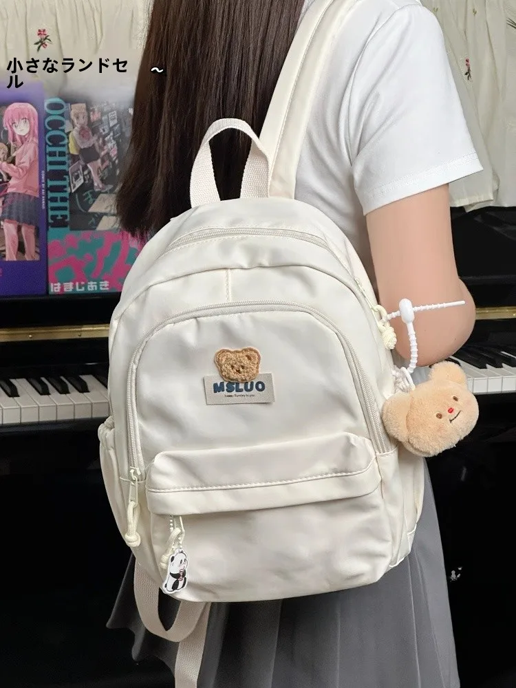 かわいいデザインのキャンパス用リュック：高校生向け黒リュックの実用性とファッション性を徹底検証