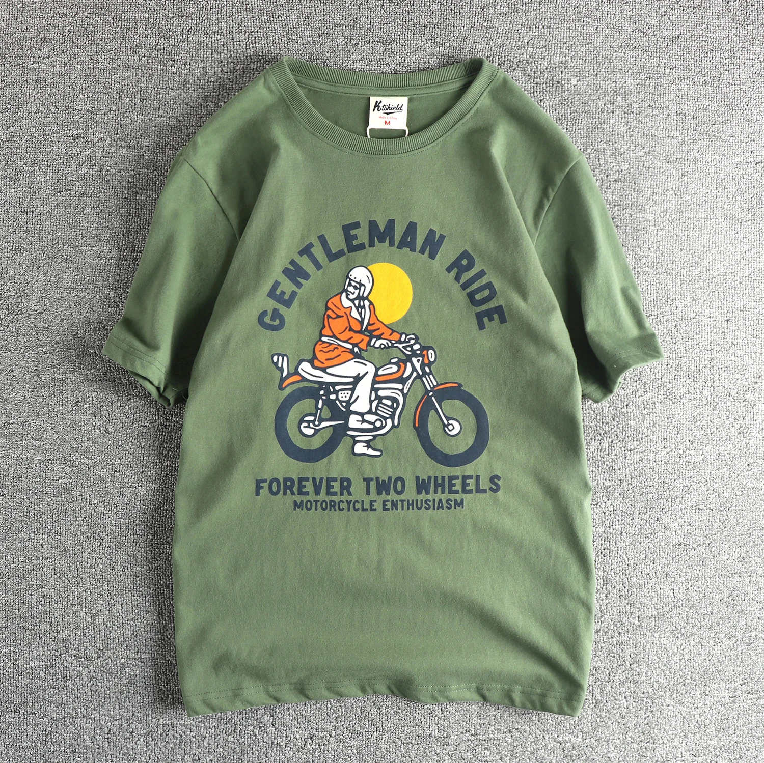 バイクデザインの短袖Tシャツ：アメリカンヴィンテージ風の夏用カジュアルファッション