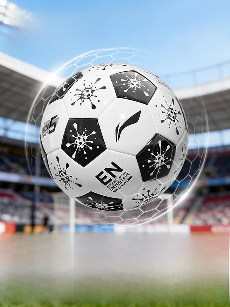 曲がるサッカーボールとは？本当に効果があるのか？子供の練習に最適なボールはどれ？