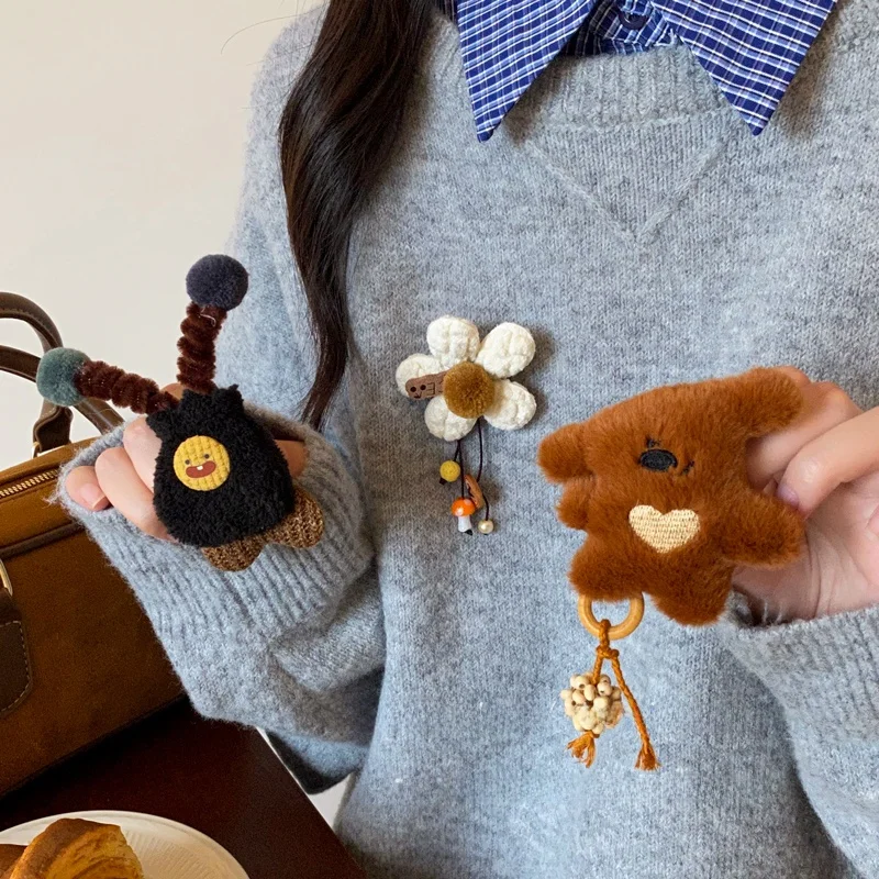 可愛いカートゥーン花モチーフブローチ：春の手作り飾りに最適なDIYアクセサリー