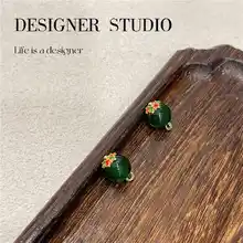 古風デザインの円形緑色ビーズ飾り【樹脂製・新中華風ボタン】