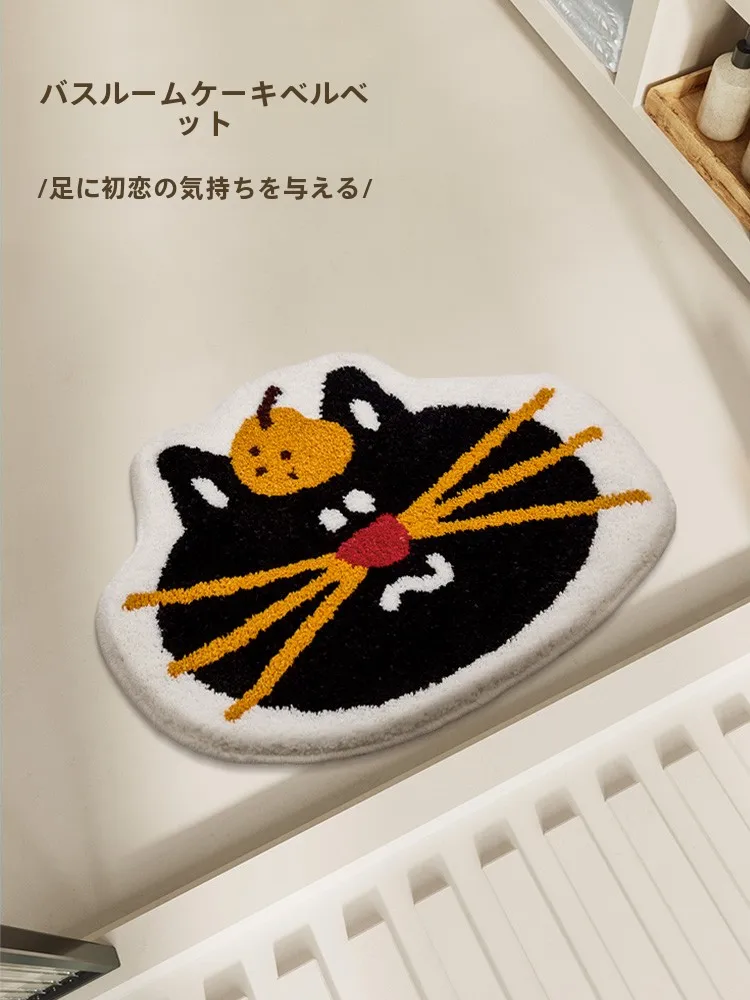猫 モチーフ マット：化繊製のフワフワ吸水地垫でトイレ・浴室入口を整える