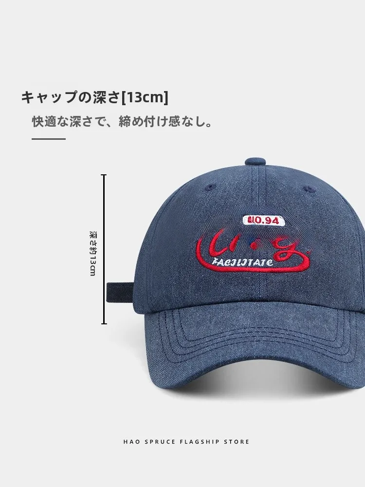 キャップのつばにシールを貼るのと、ロゴを刺繍にするの、どちらが今、もっともおすすめですか？