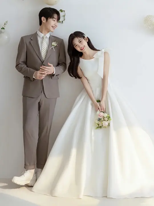 シンプルでエレガントなロングドレス【法式軽婚纱・小柄対応】（セットアップ対応）