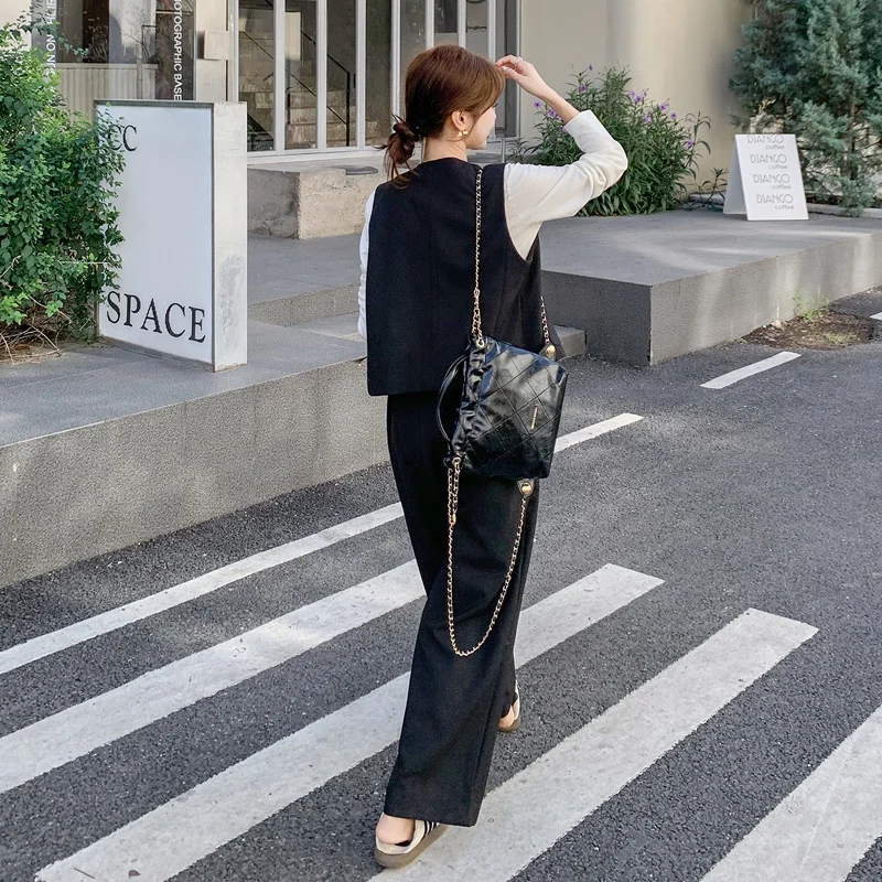 秋のデニム選びで迷うなら、この1セットで解決できる？