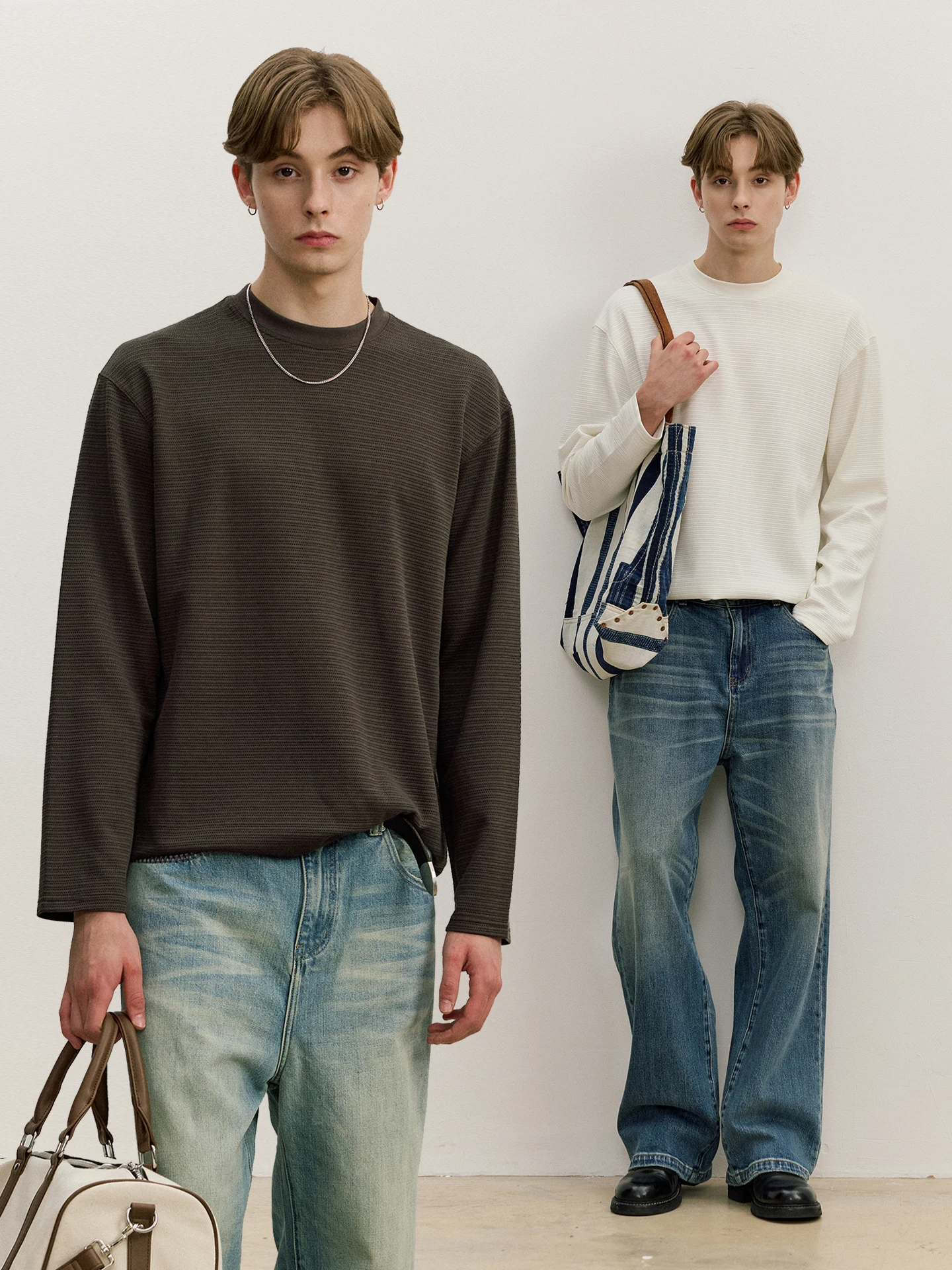 大学生男性が秋に着るべき、シンプルでスタイリッシュなTシャツはどれ？