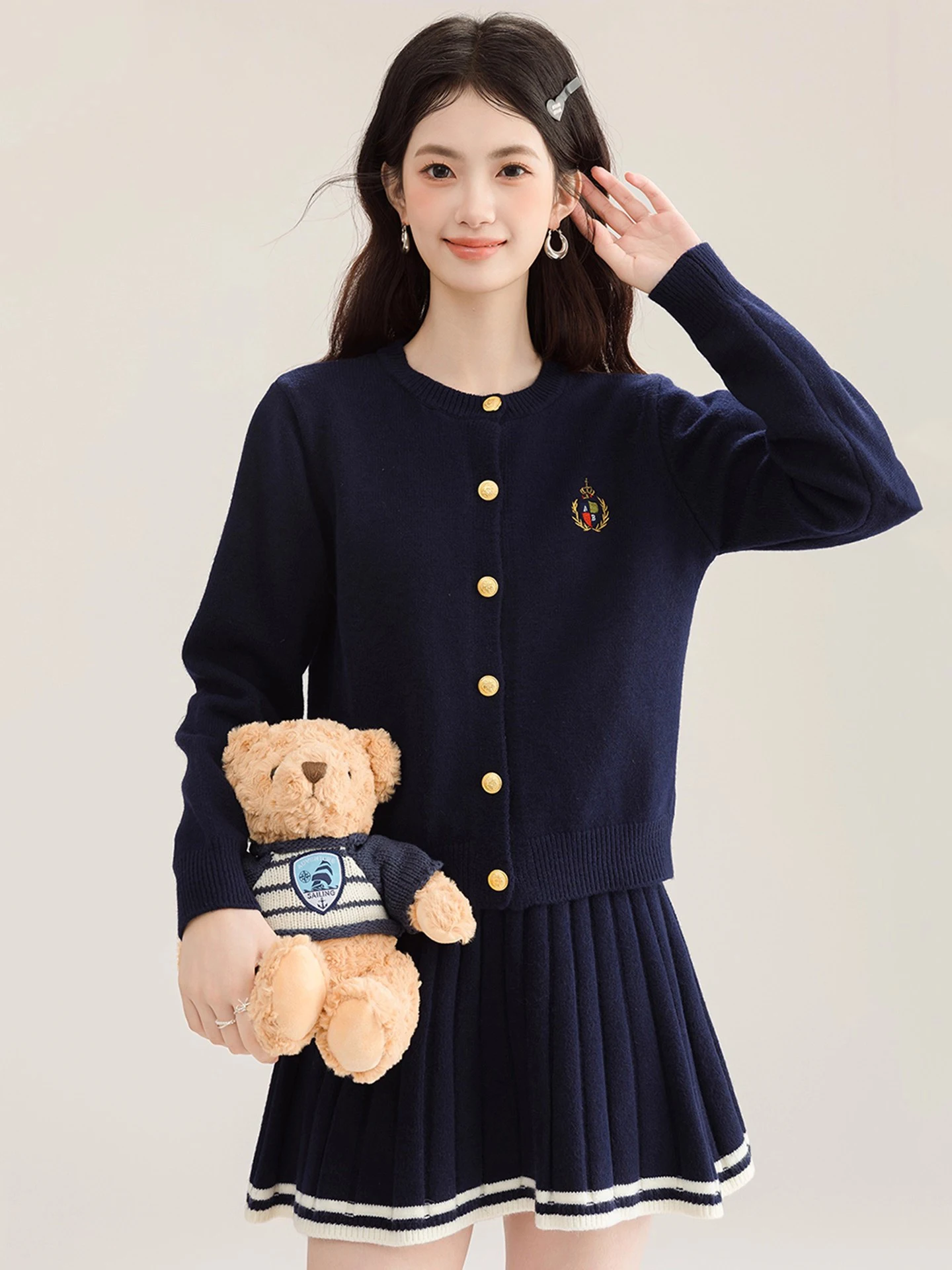 ポッピー 服の学院風デザインが人気な理由：柔らかさと長袖構造による秋の着用実績