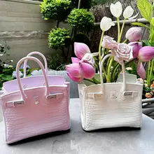 高級感漂うデザインの花瓶【インテリア・クリエイティブ飾り用】