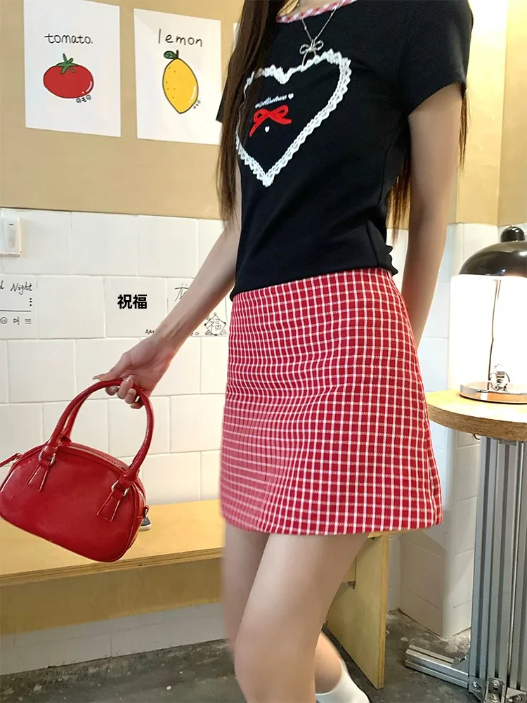 80年代女子ファッションの代表アイテムは？港風クラシック小格子ミニスカートが今、なぜ注目されているのか