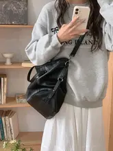 大容量のトートバッグ【ブラック・通勤・ソフトレザー・ショルダーバッグ】
