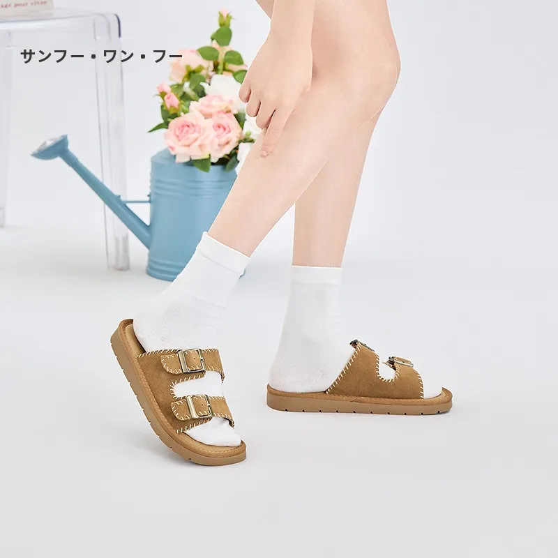 女性用夏季リゾート風サンダル：オープントゥ・中厚底で快適な足元を実現