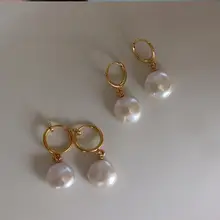 S925純銀製 天然バロックパールイヤリング【軽やかな高級感・耳掛けタイプ】