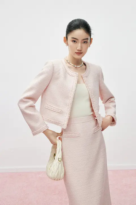 シャネル風 ピンク ショートジャケット 春秋用 女性用 上品なセットアップ