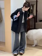 ボタン付きブラックジャケット【秋用・ルーズフィット・着やせ効果】