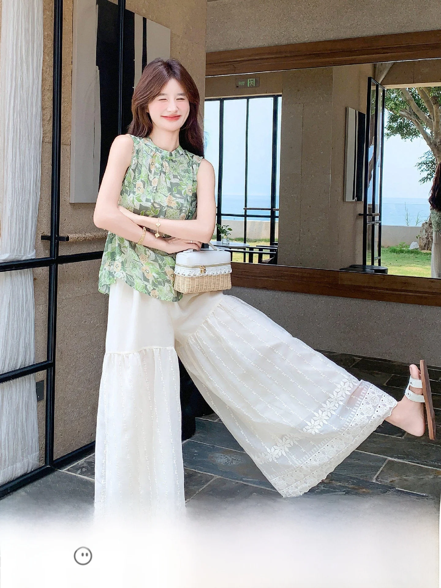 40代の夏にどんな服を着るか？6月後半の通勤スタ イルとカジュアルな選択肢を解き明かす