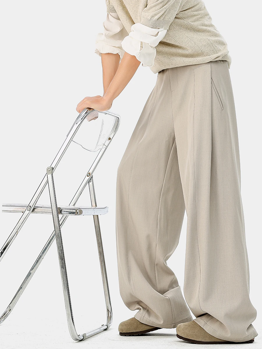 紺ブレに合うパンツはグレーがベスト？その理由と選び方を徹底解説