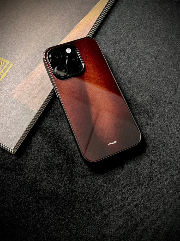 iPhone 11 Pro ガラスフィルムとiPhone SE保護フィルムの選択で迷うなら、新中式デザインのガラスケースが解決する？