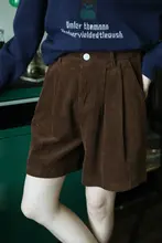 カフェブラウンのストレートカットコーデュロイショートパンツ【レディース・カジュアル・秋冬用・5分丈】