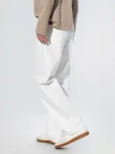 ホワイトデニムパンツ【ストレートカット・シンプルデザイン・通年対応】