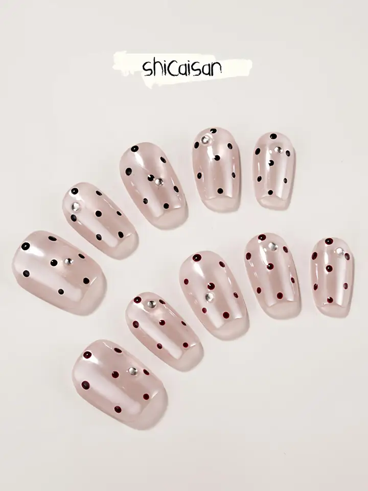 ネイルチップ ハンドメイド 水玉 キャッツアイ ミディアム 上品 きれいめ 透明感