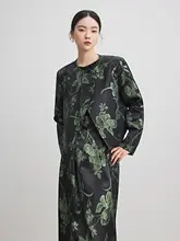 春の花びらデザインの新中式スタイル外套とスカート【グリーン・フレアスカート・ 半袖】（セットアップ対応）