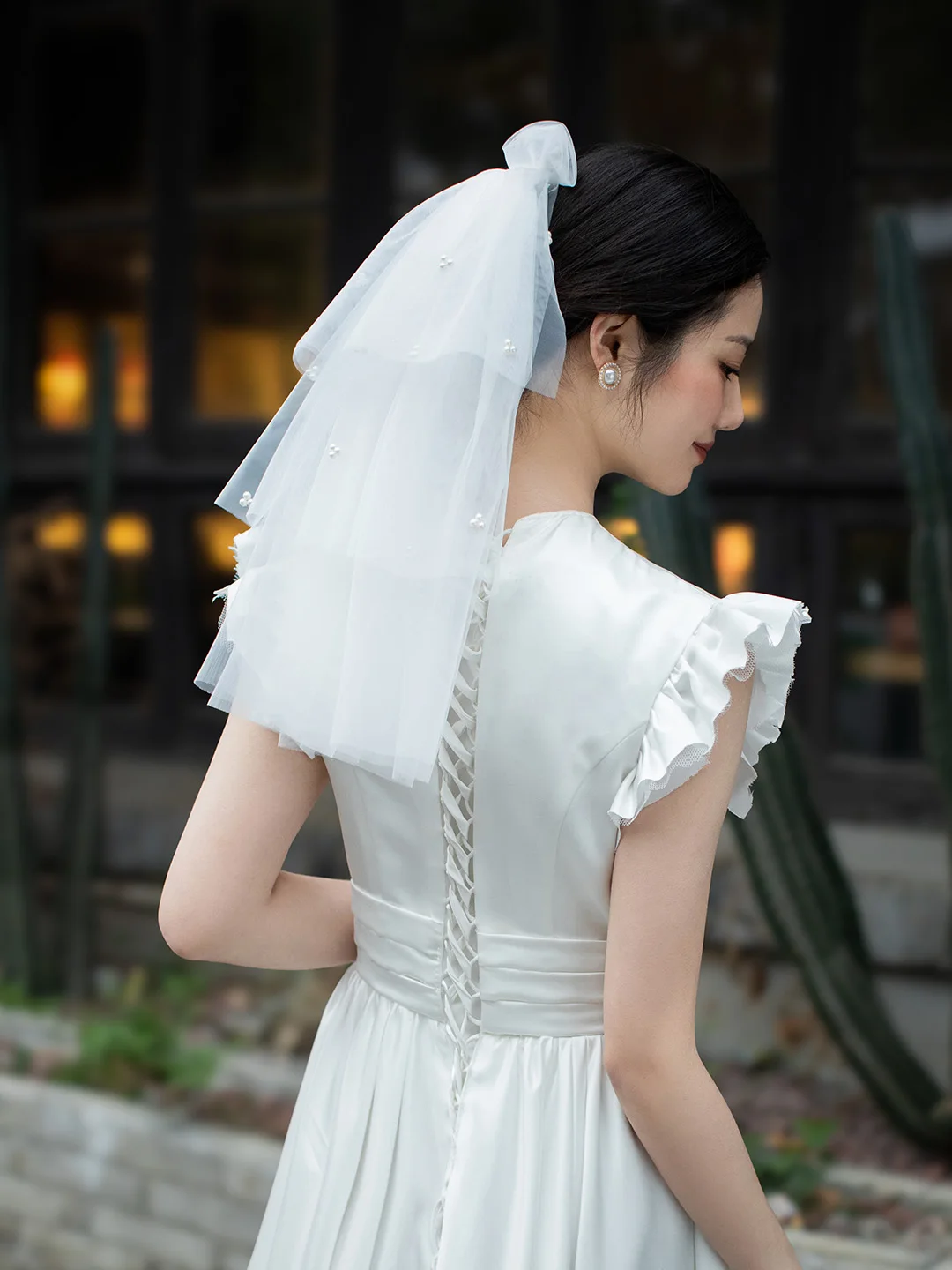 ヴェールカラーをどう選ぶ？シンプルなヘッドドレスが、結婚式の瞬間を彩る理由