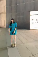 トリミング刺繍入り半袖Tシャツ【フィット・丸首・夏用・女性用】