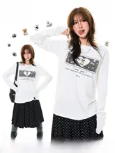 小犬のプリント入り丸首長袖Tシャツ【春用・フィット・女性用】