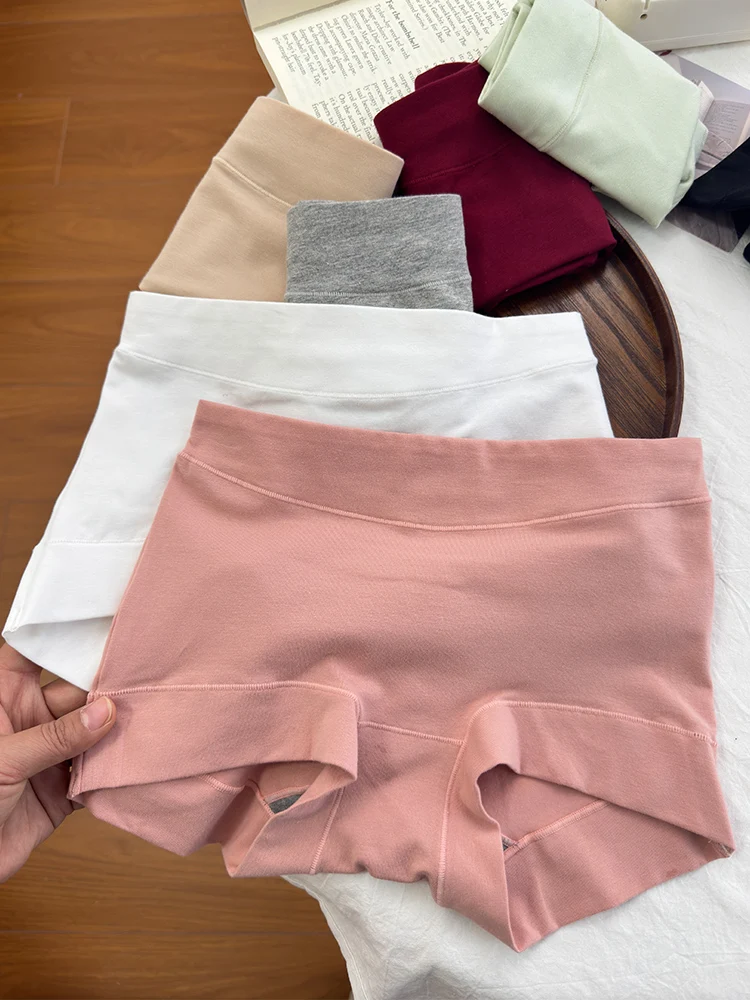 純綿中高腰ショートパンツ：お腹を引き締める抗菌加工で防走光を実現