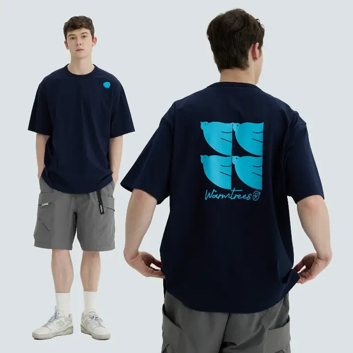 背面デザインが特徴の半円形鳩プリント半袖Tシャツ【自由の鳩シリーズ】